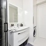 Garden Retreat - Free Parking & Cozy Yard Apartmán *